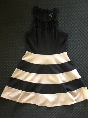 Trixxi Black & White Striped Fit & Flare Halter Dress Caged Neckline Size 13
